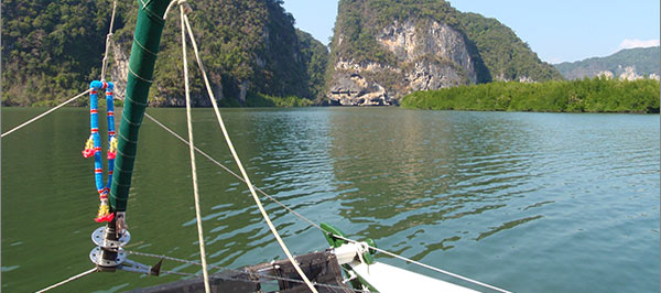 crewed or bareboat charters with Siam Sailing